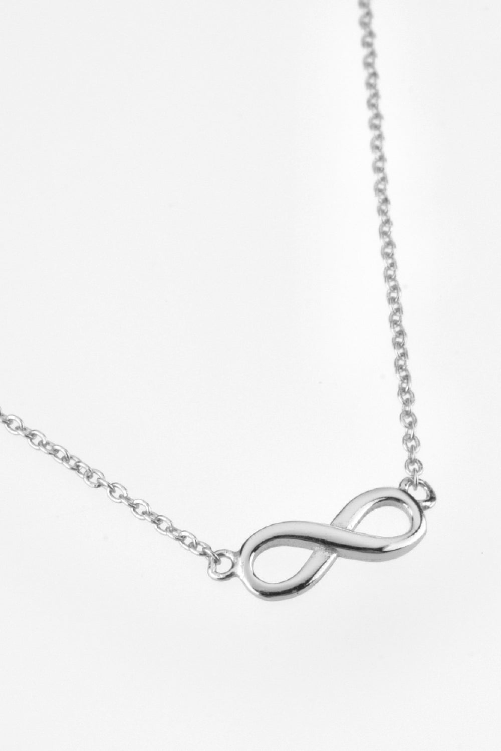 Figure 8 Lobster Clasp 925 Sterling Silver Necklace