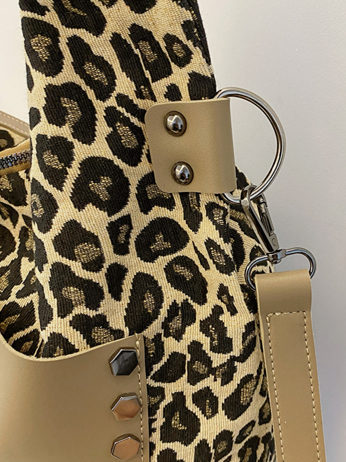 Leopard Polyester Shoulder Bag with Zippers