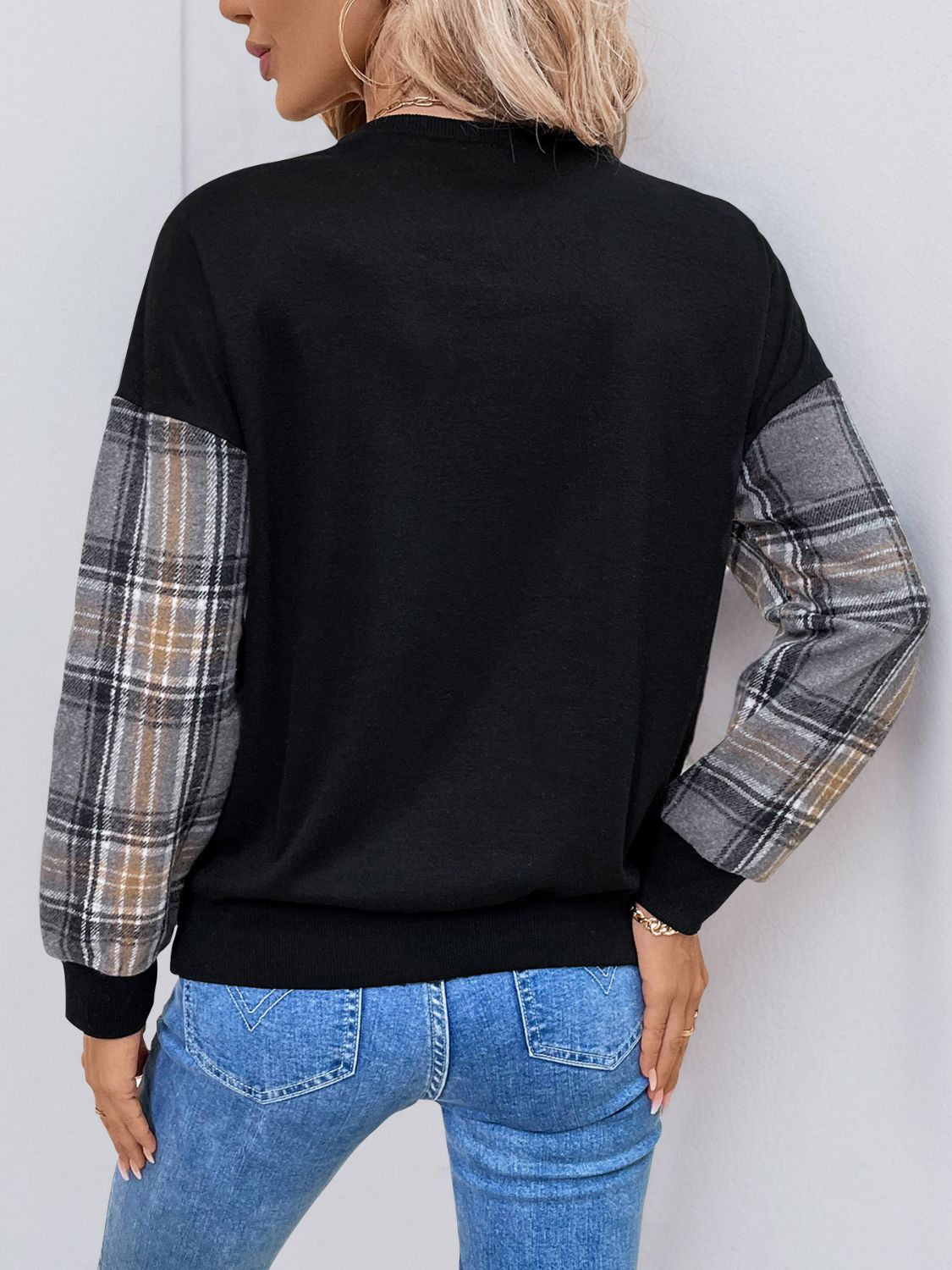 Perfee Plaid Round Neck Long Sleeve Sweatshirt