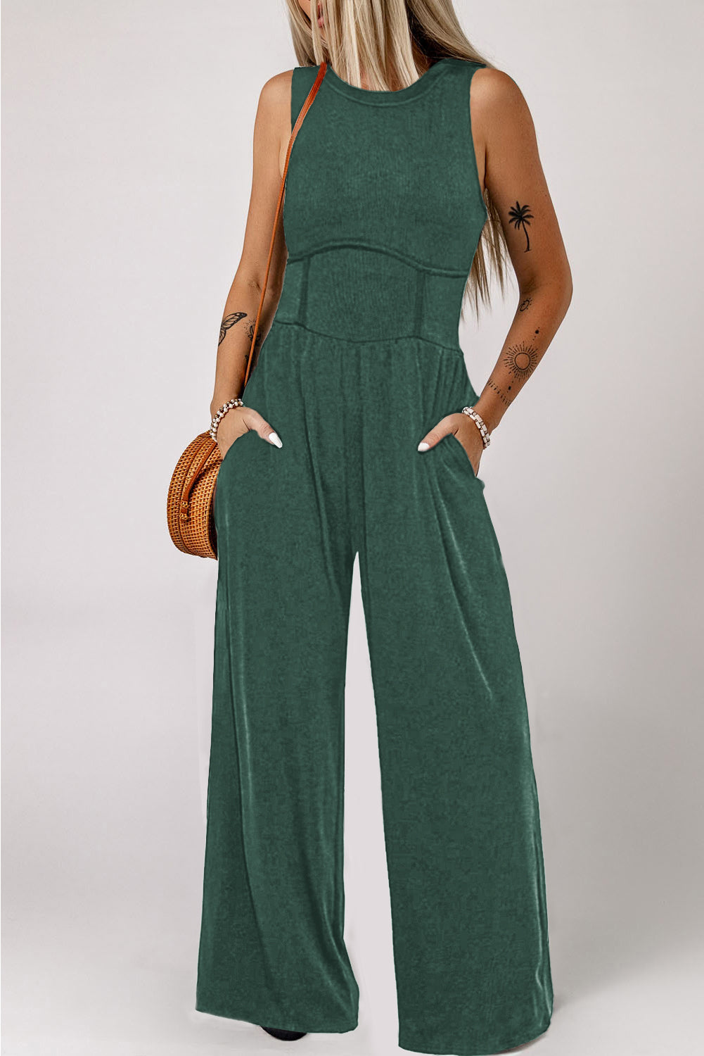 Round Neck Sleeveless Jumpsuit