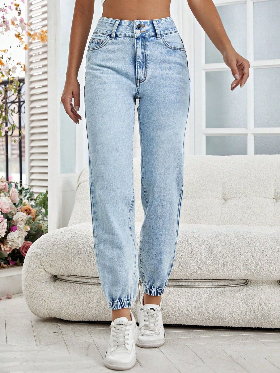 High Waist Jeans with Pockets