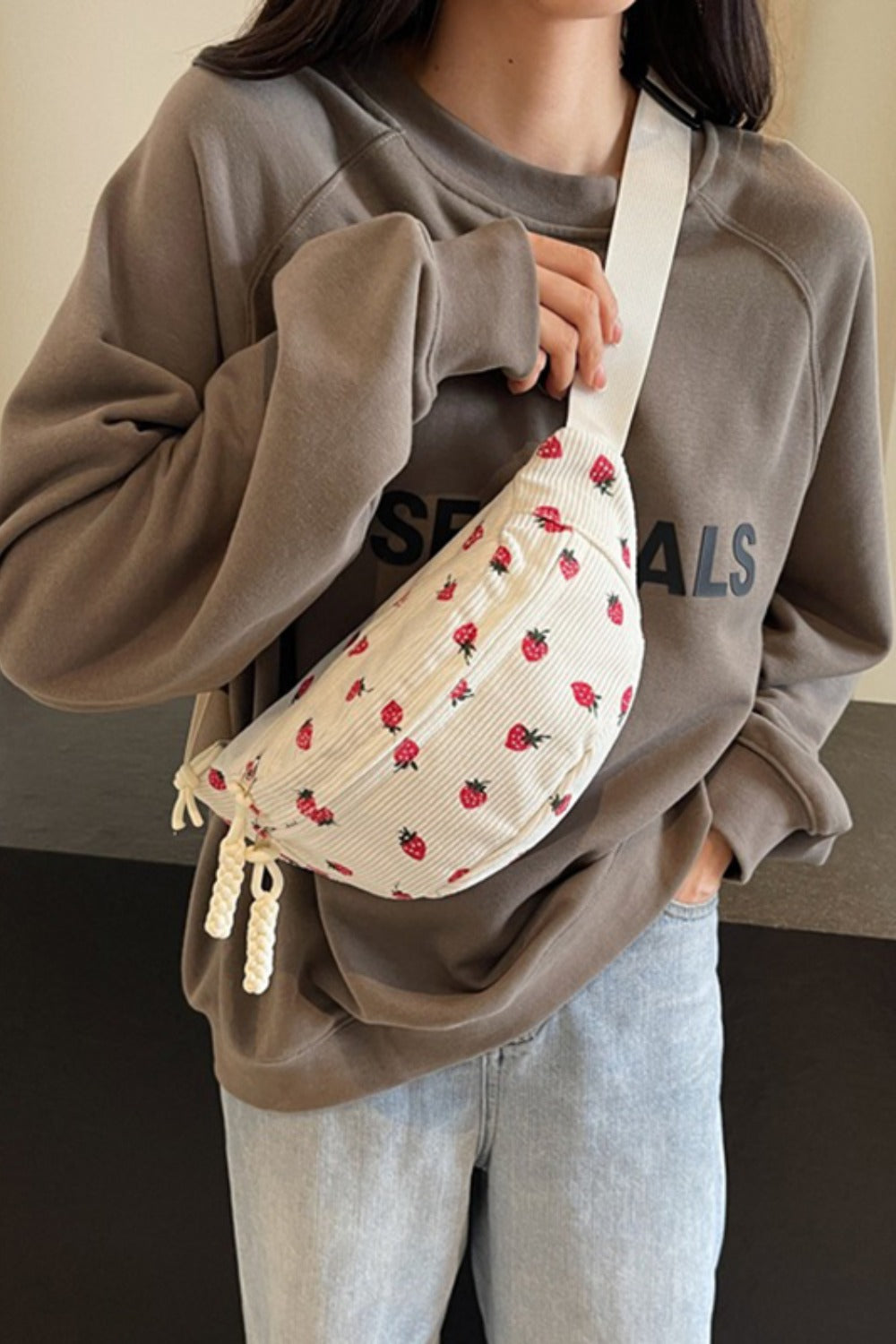 Printed Adjustable Strap Sling Bag