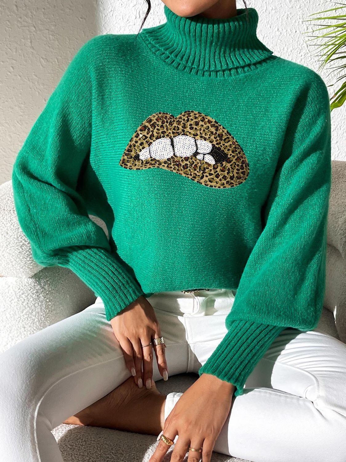 Lip Turtleneck Long Sleeve Sweater