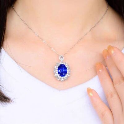 Platinum-Plated Artificial Gemstone Pendant Necklace