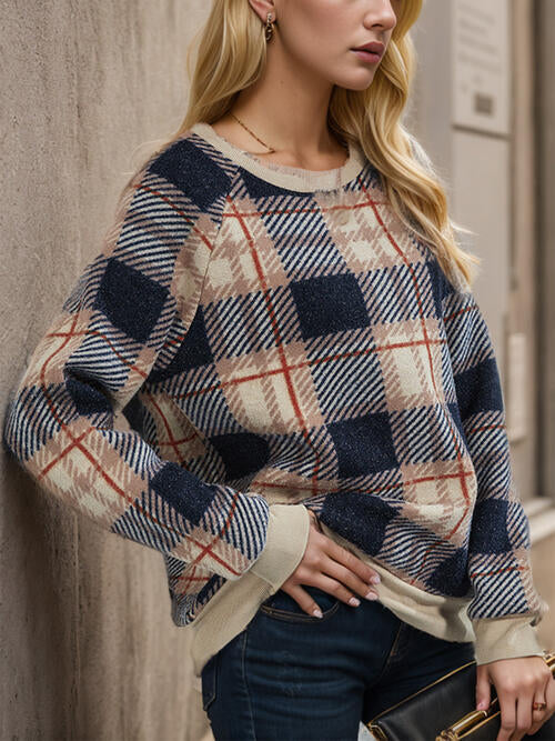 Plaid Round Neck Long Sleeve Sweatshirt